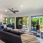 The Palms - Two Buggies Included