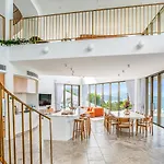 Casa Rotunda On Hamilton Island By Hiha