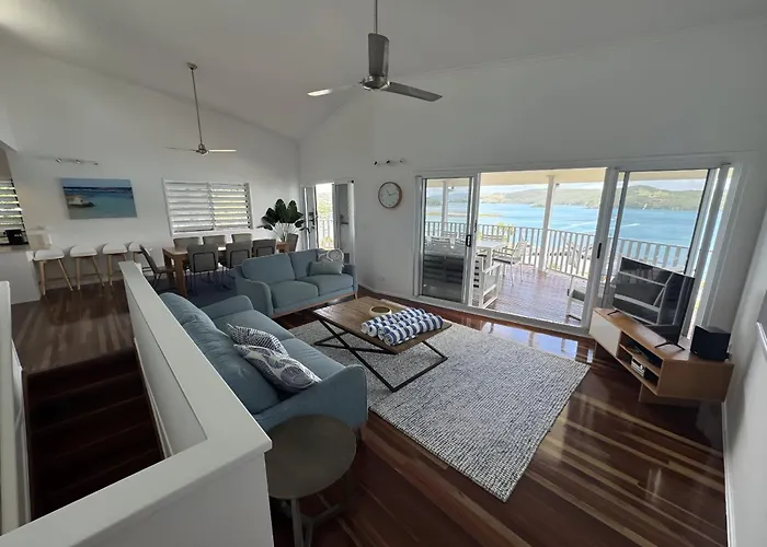 Casuarina Cove 14 & Free Buggy - Hamilton Island