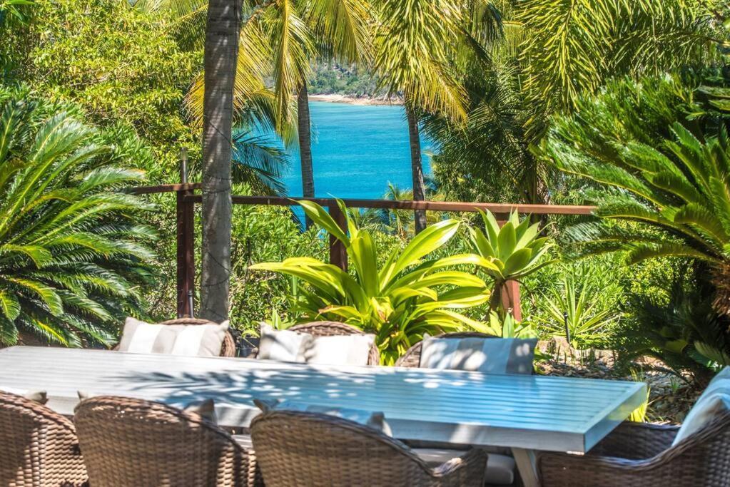 The Palms - Two Buggies Included Hamilton Island