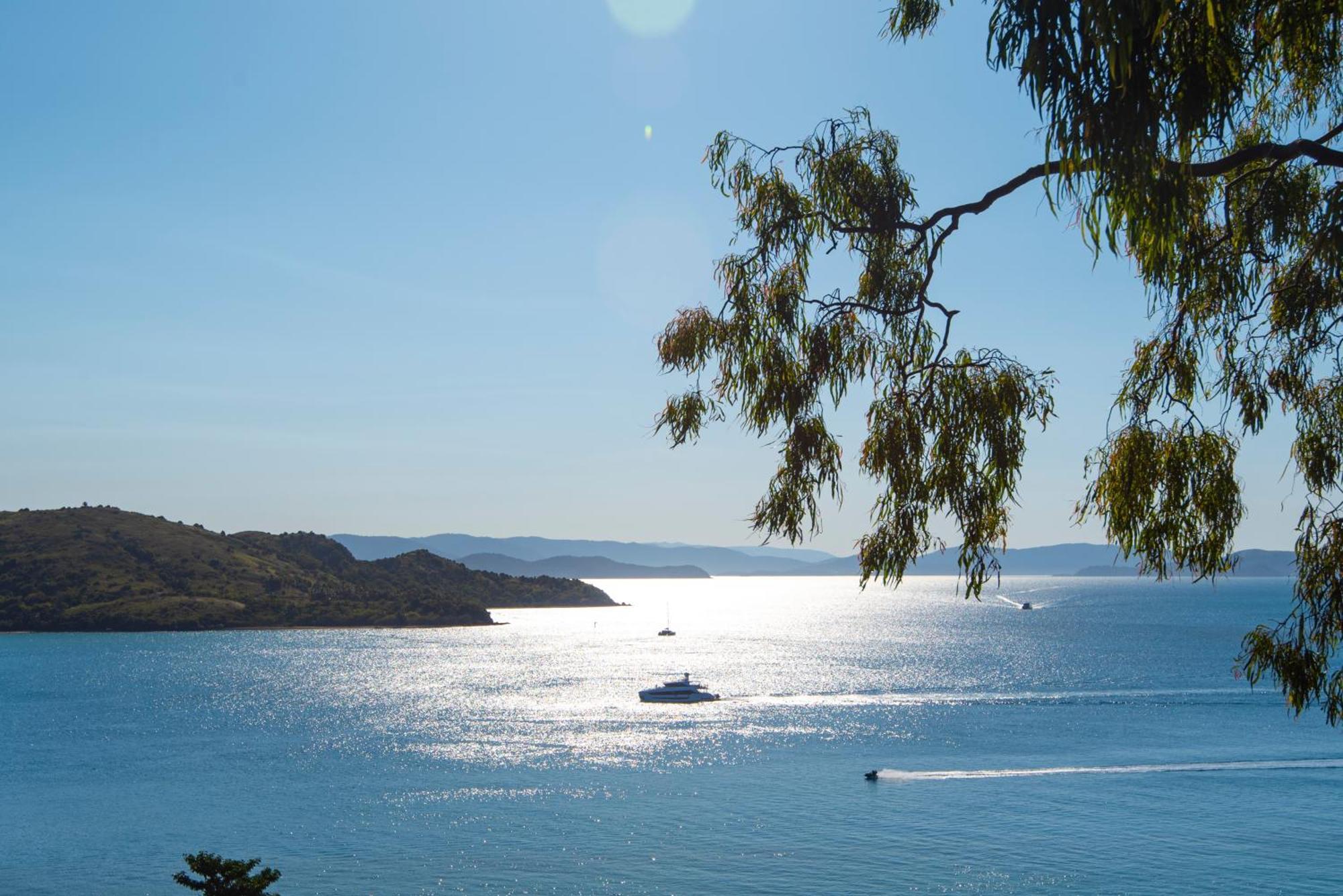 Shorelines Apartment Hamilton Island