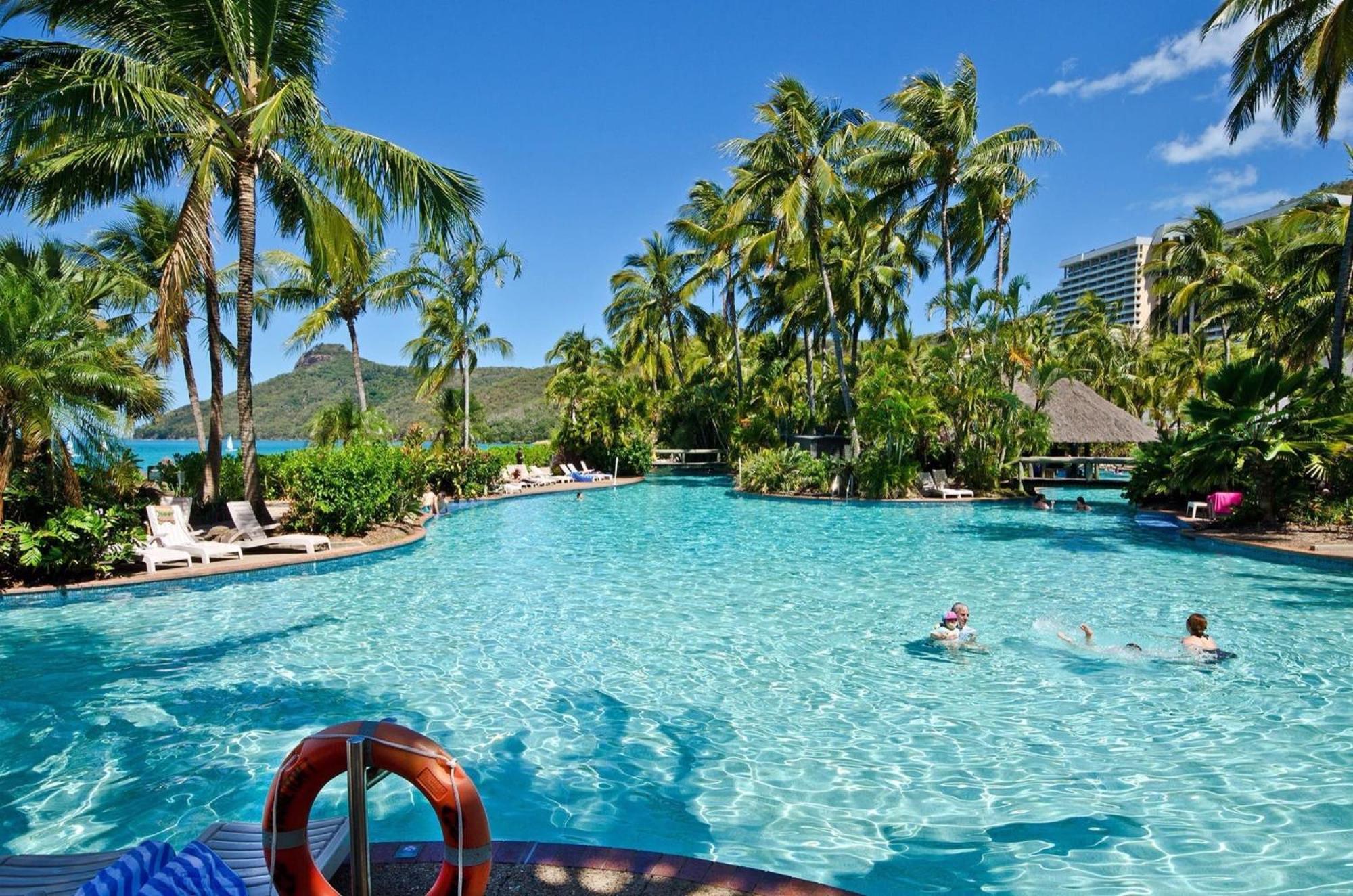 Apartment Beachfront Hamilton Island