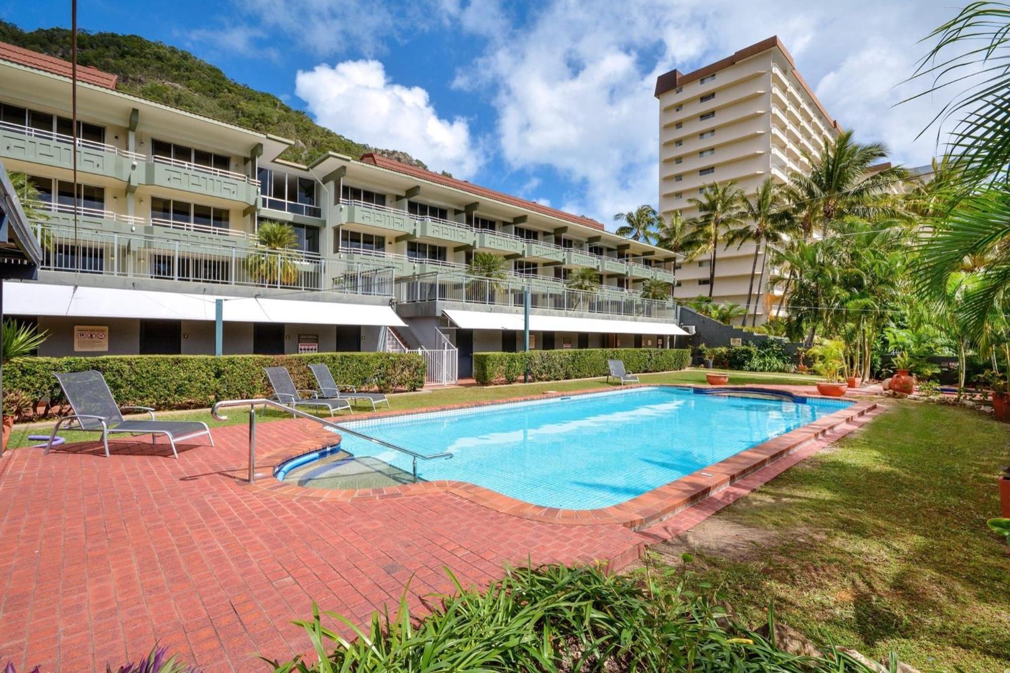 Beachfront * Hamilton Island