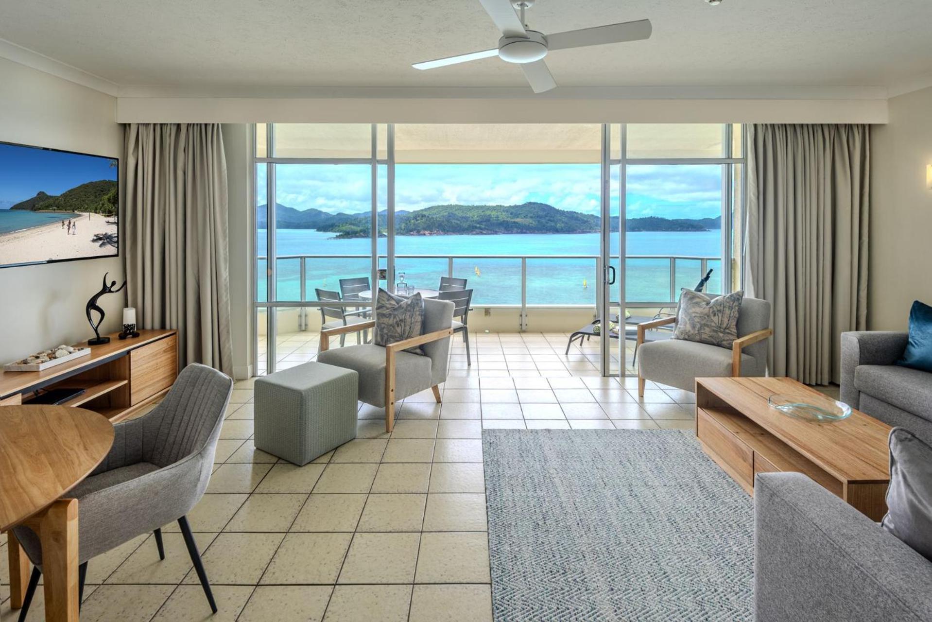Beachfront Apartment Hamilton Island