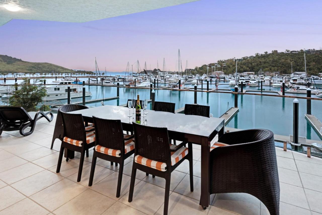 Apartment Pavillion 3 Absolute Waterfront 4 Bedroom 2 Lounge And Golf Buggy *