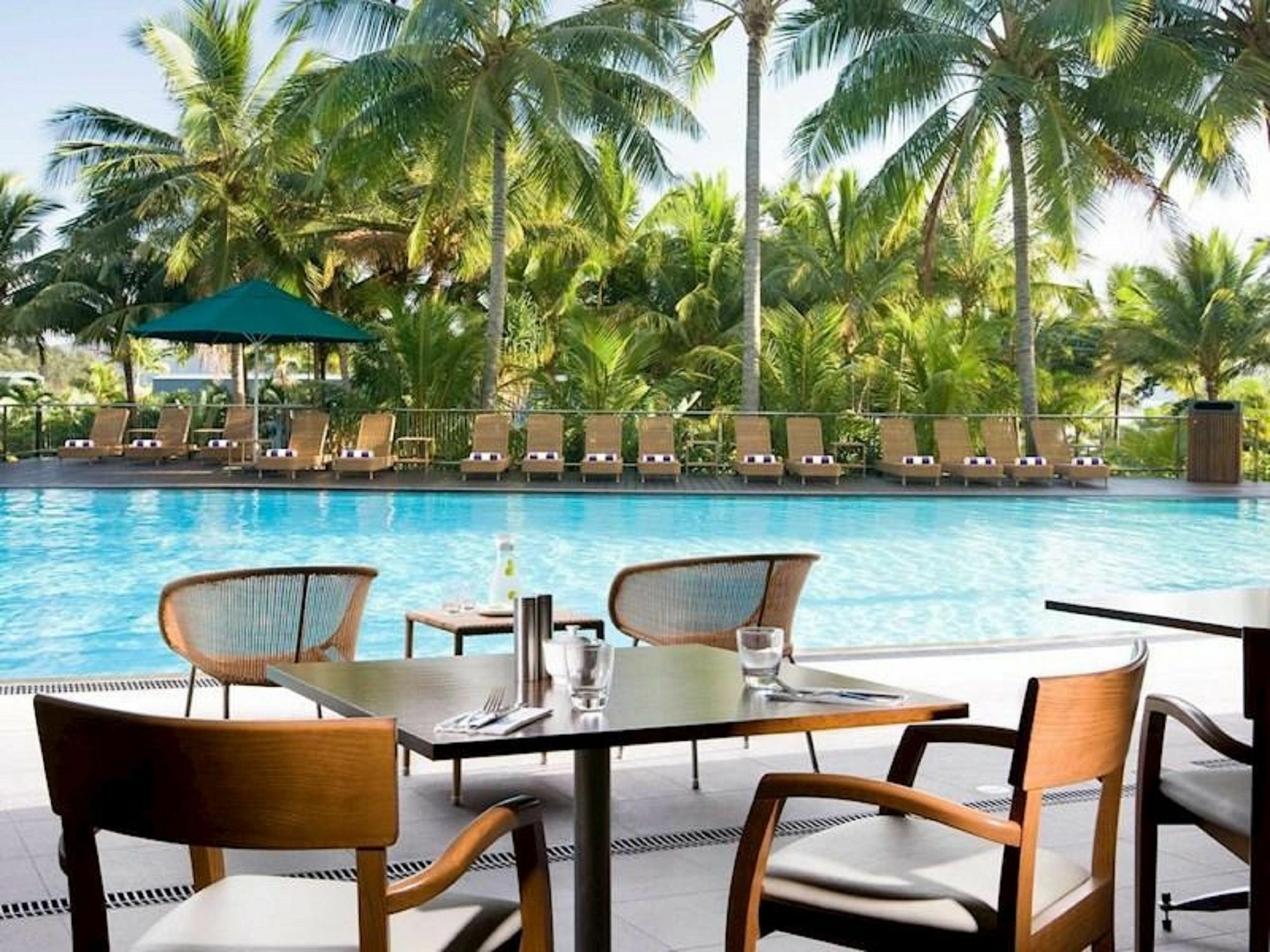 Reef View Hotel 4*