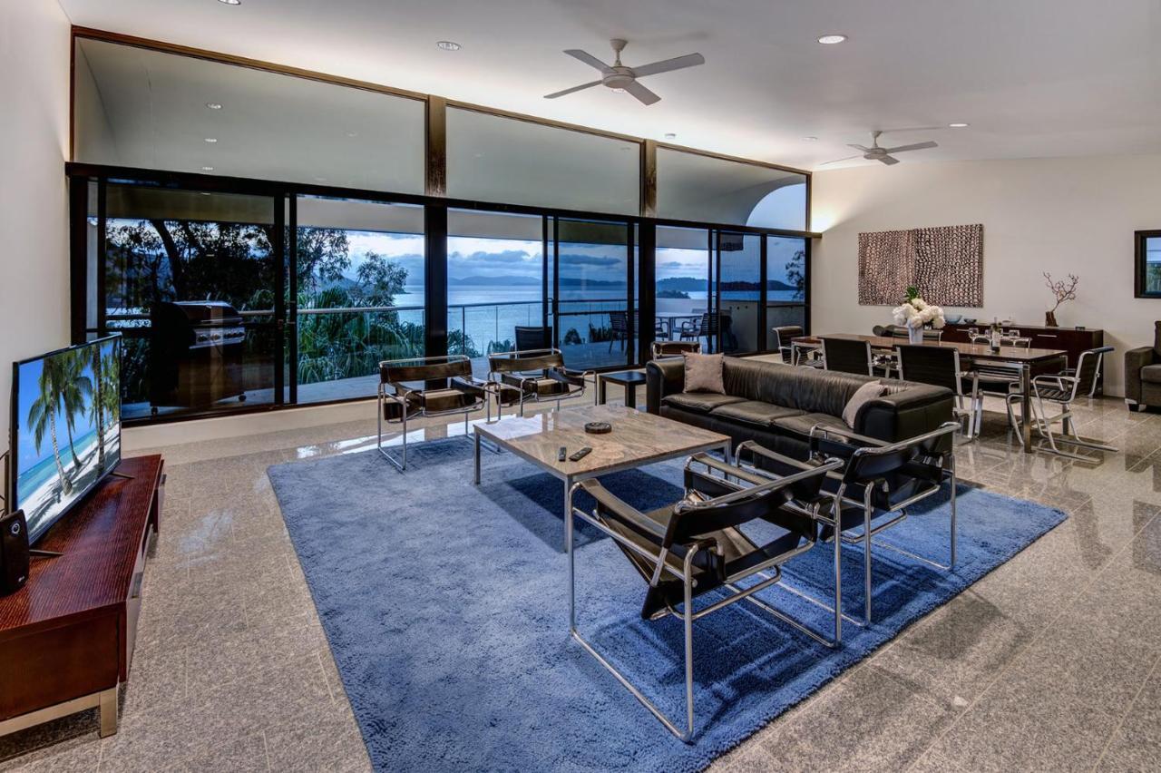 Waves 3 Luxury 3 Bedroom Endless Ocean Views Central Location + Buggy *