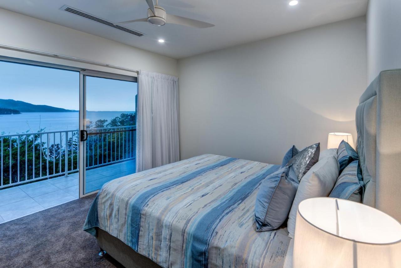La Bella Waters 1 Wide Reaching Ocean Views And Buggy * Hamilton Island