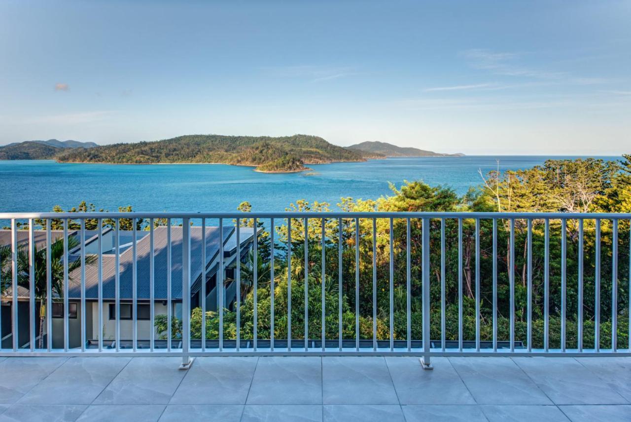 La Bella Waters 1 Wide Reaching Ocean Views And Buggy * Hamilton Island