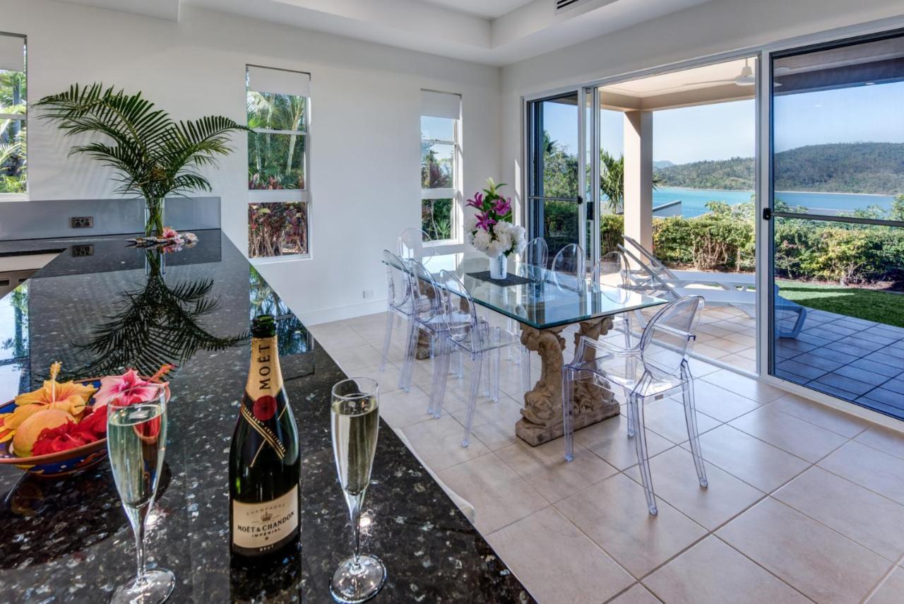 La Bella Waters 1 Wide Reaching Ocean Views And Buggy Holiday home *