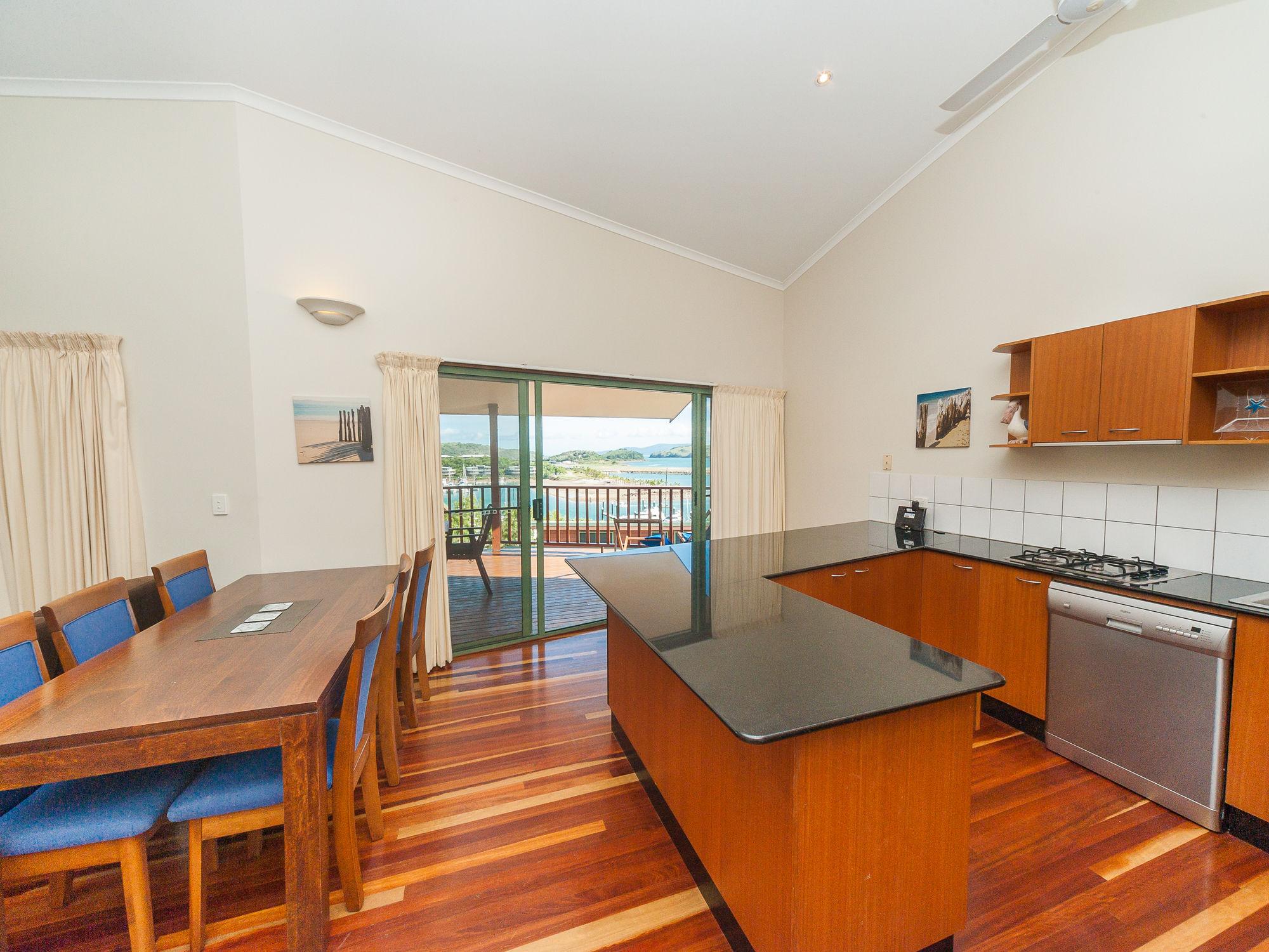 Aparthotel Homes Hamilton Island