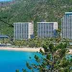Whitsunday East 1106 On Hamilton Island By Hamorent