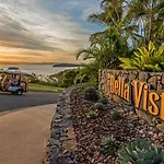 Bella Azure Two Bedroom Two Bathroom Spacious Ocean-View Apartment With Golf Buggy