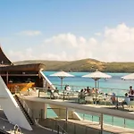 Hamilton Island Yacht Club Villas
