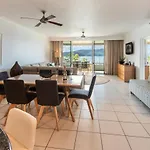 Hibiscus Apartments On Hamilton Island By Hiha