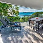 Waves 6 On Hamilton Island By Hiha