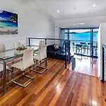 The Panorama 3, Hamilton Island 2 Bedroom 2 Bathroom Ocean View Modern Apartment