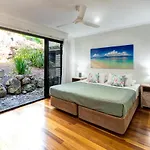 The Panorama 3, Hamilton Island 2 Bedroom 2 Bathroom Ocean View Modern Apartment