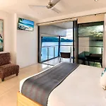 Edge Penthouse On Hamilton Island By Hiha