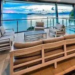 Edge Penthouse On Hamilton Island By Hiha