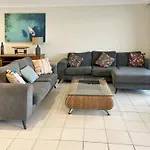 Poinciana Lodges - Ocean Views