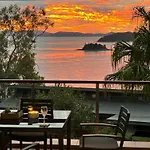 Haven On Hamilton Island -Private Apartment With Views & Buggy Fully Renovated In 2023