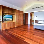 Papillon On Hamilton Island By Hiha