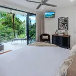 Pinnacle Apartments On Hamilton Island By Hiha