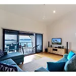 Shorelines 31 - Hamilton Island