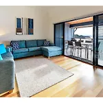 Shorelines 31 - Hamilton Island