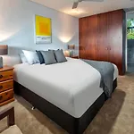 Waves 5 Luxury 3 Bedroom Breathtaking Ocean Views Central Location