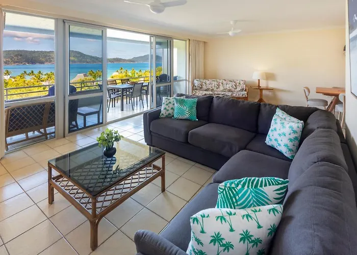 Poinciana 109 & Buggy Hamilton Island