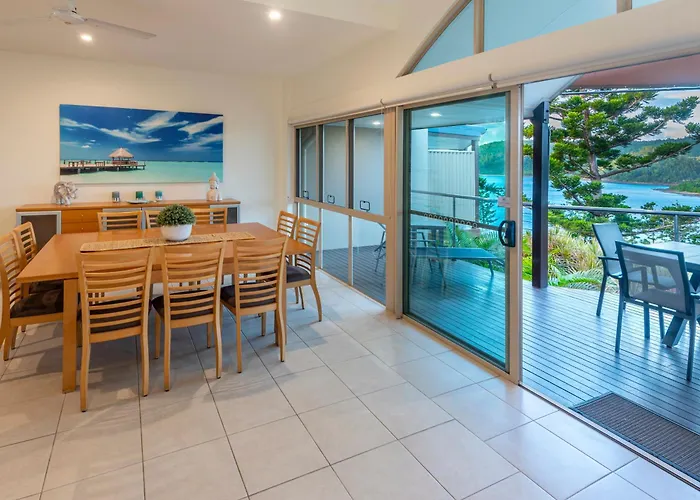 Cooinda Gardens On Hamilton Island By Hiha