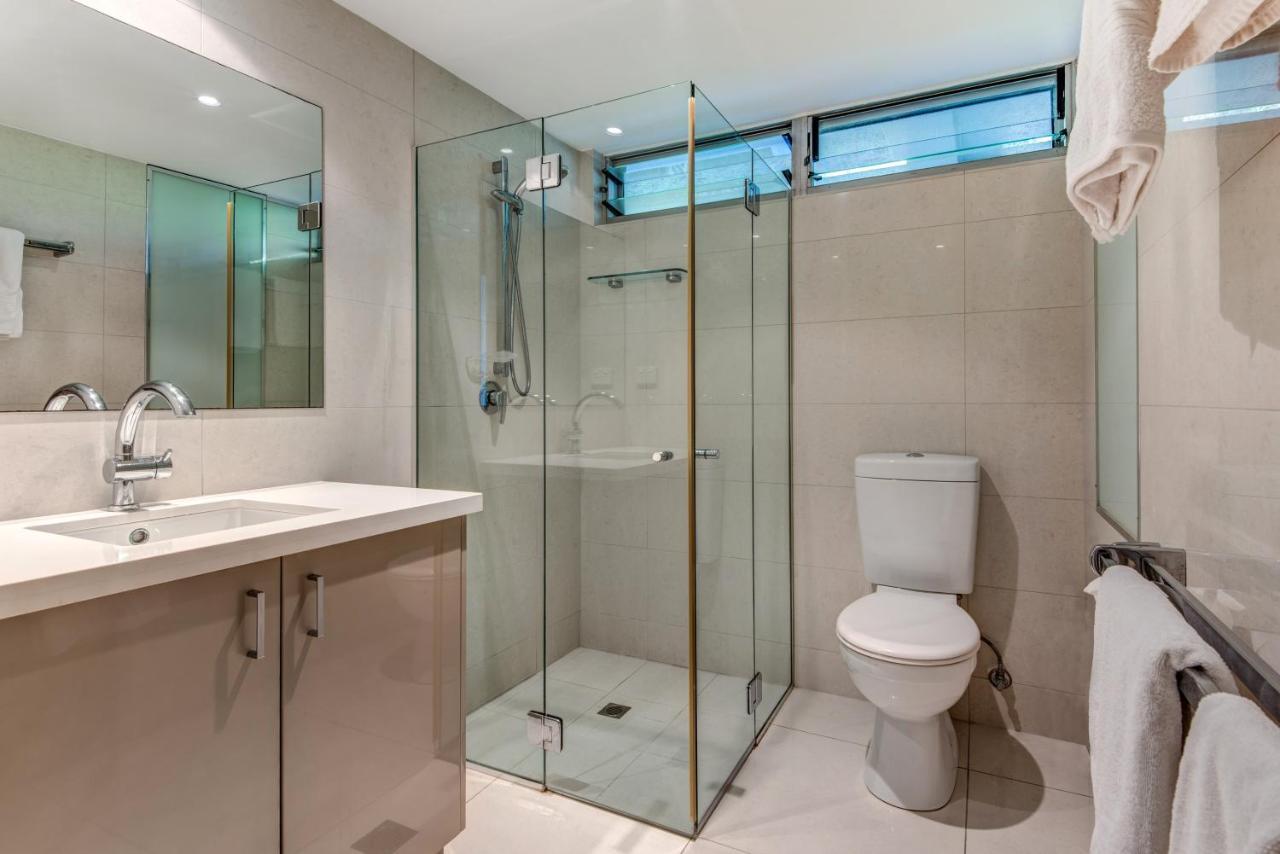 Poinciana - 2 Bedroom - On By Hiha Apartment *