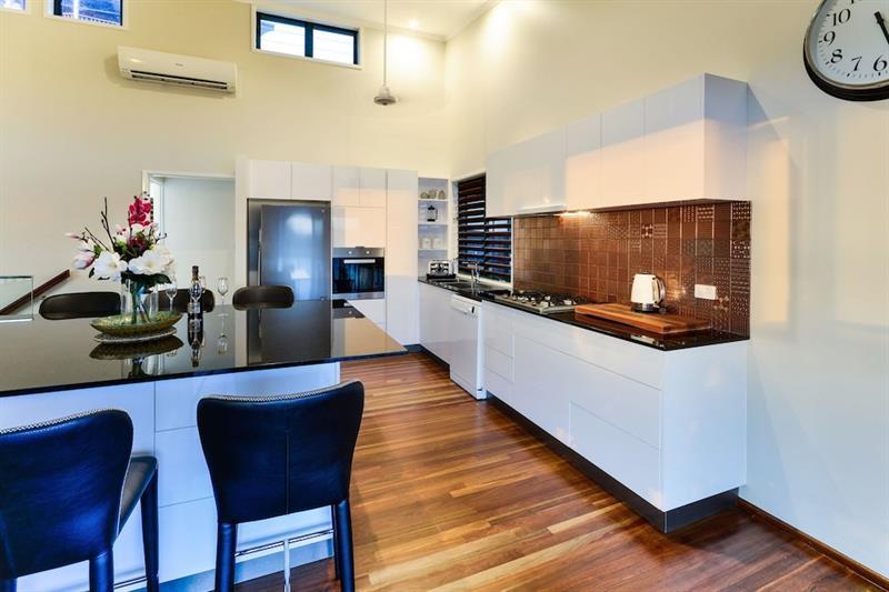 Casuarina Cove 16 Ocean View Deluxe Refurbished 3 Bedroom House Near Marina With Golf Buggy 4*