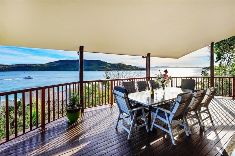 Hotel Casuarina Cove 16 Ocean View Deluxe Refurbished 3 Bedroom House Near Marina With Golf Buggy 4*
