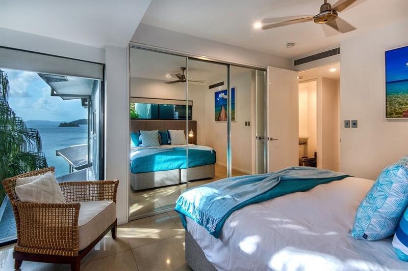 16 The Edge Oceanfront Deluxe 3 Bedroom Near Marina With Golf Buggy Hotel 4*