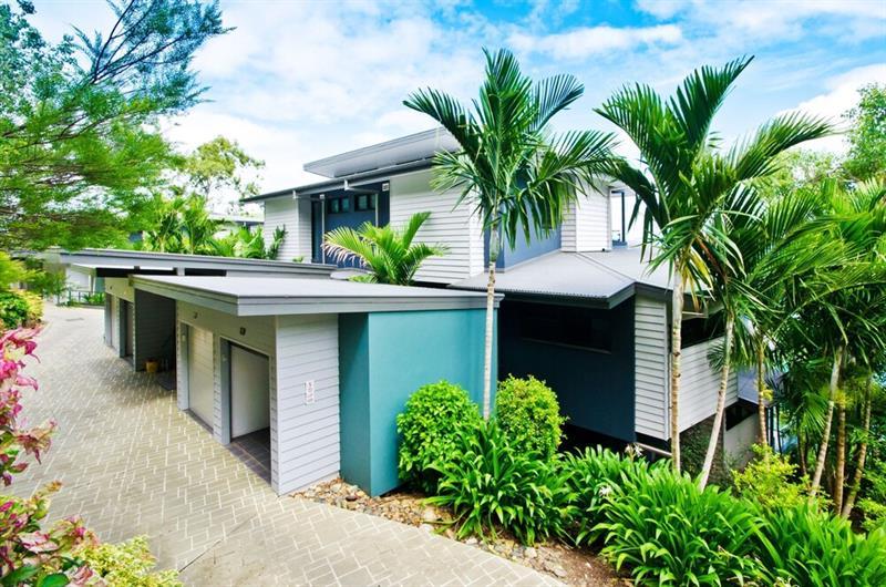 Hotel 16 The Edge Oceanfront Deluxe 3 Bedroom Near Marina With Golf Buggy Hamilton Island