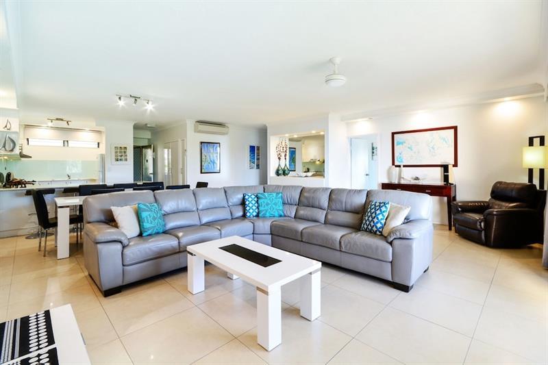 Apartment Poinciana - 3 Bedroom - On By Hiha *