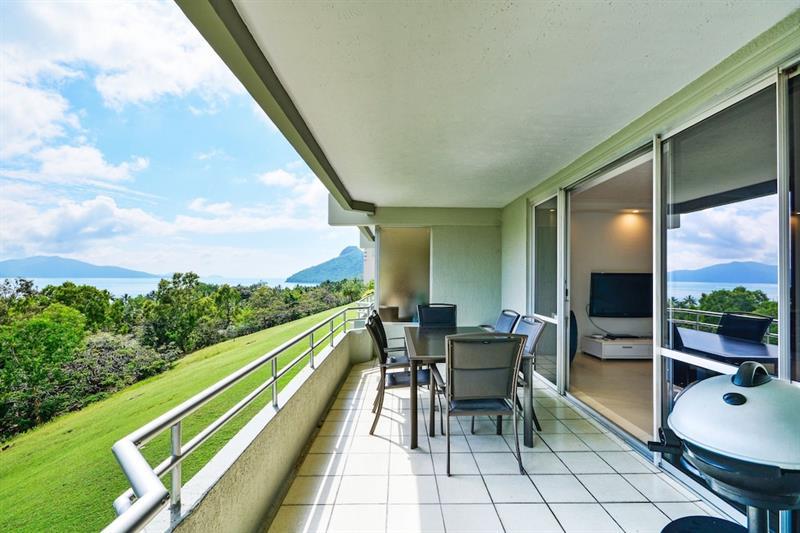 Poinciana - 3 Bedroom - On By Hiha Apartment *
