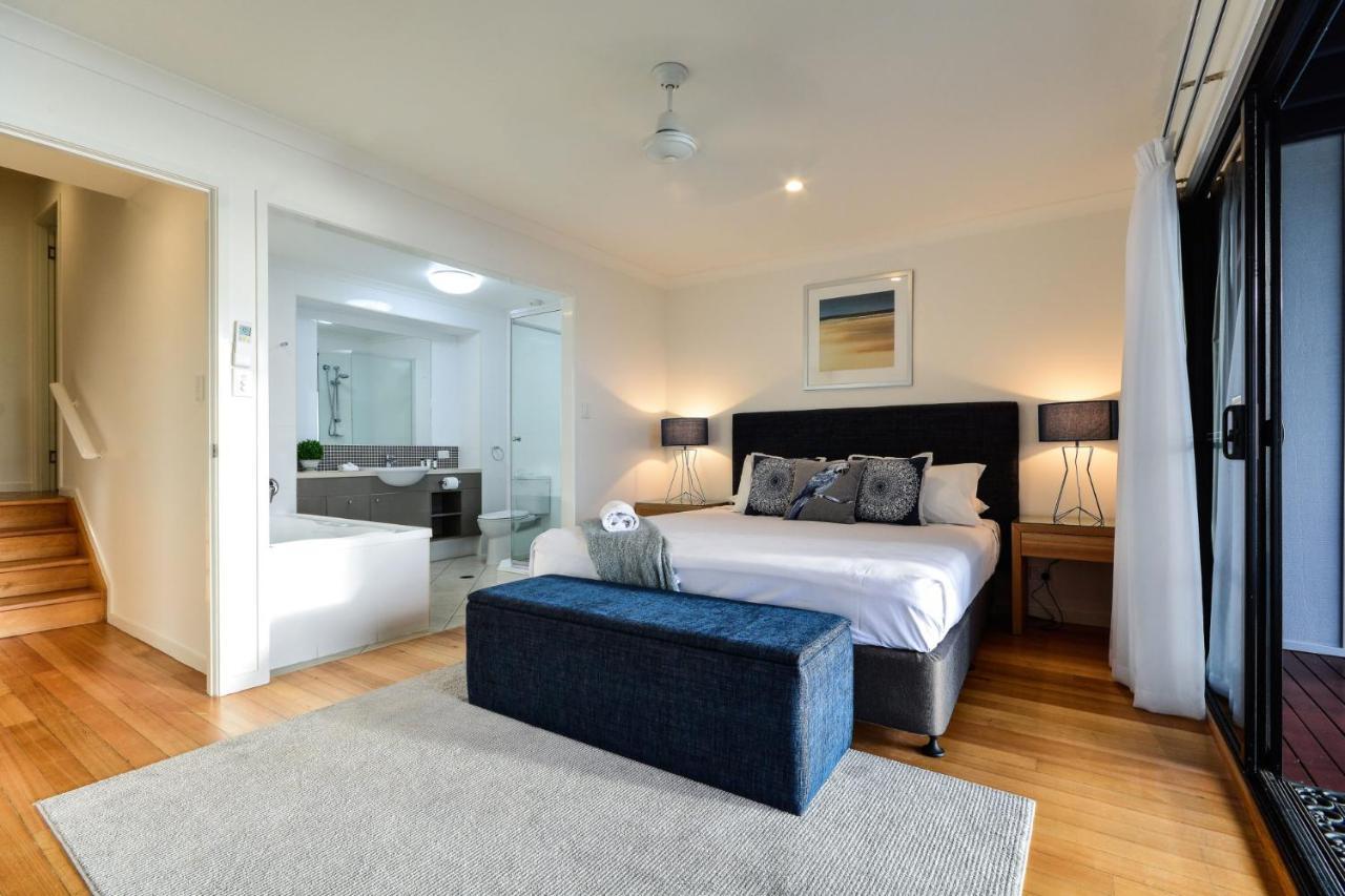 Shorelines 31 Renovated Upmarket Two Bedroom With Ocean Views And Buggy Hamilton Island