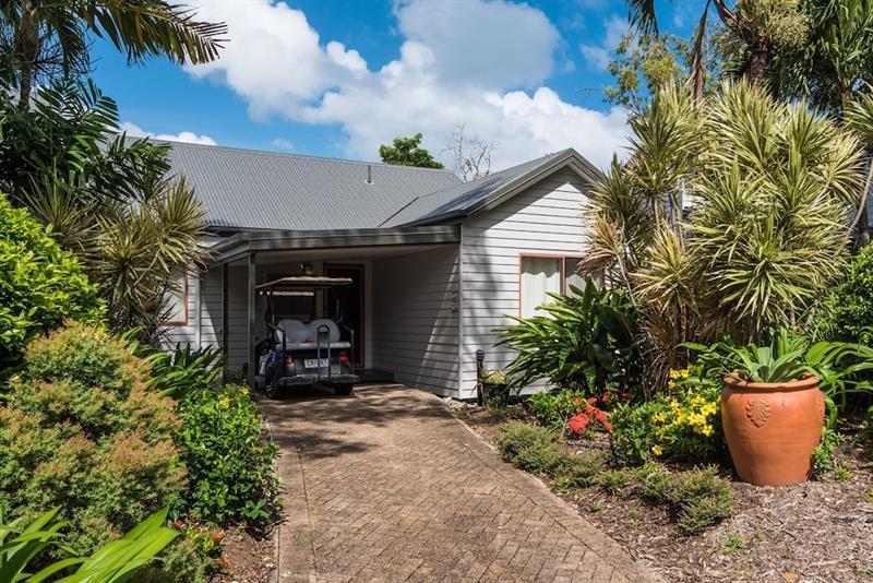 Heliconia 10 Newly Renovated Centrally Located House Hamilton Island