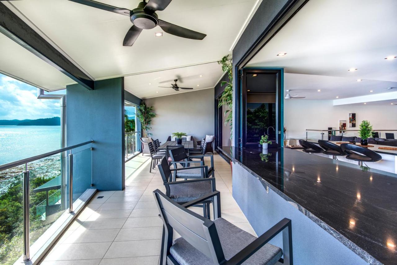 Edge 5 Oceanfront 3-bedroom - Featuring An Infinity Pool, Bath, Buggy And Valet Service Villa