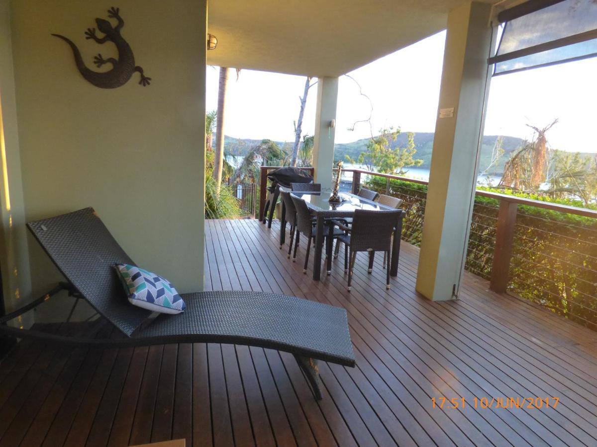 Compass Point 8 *