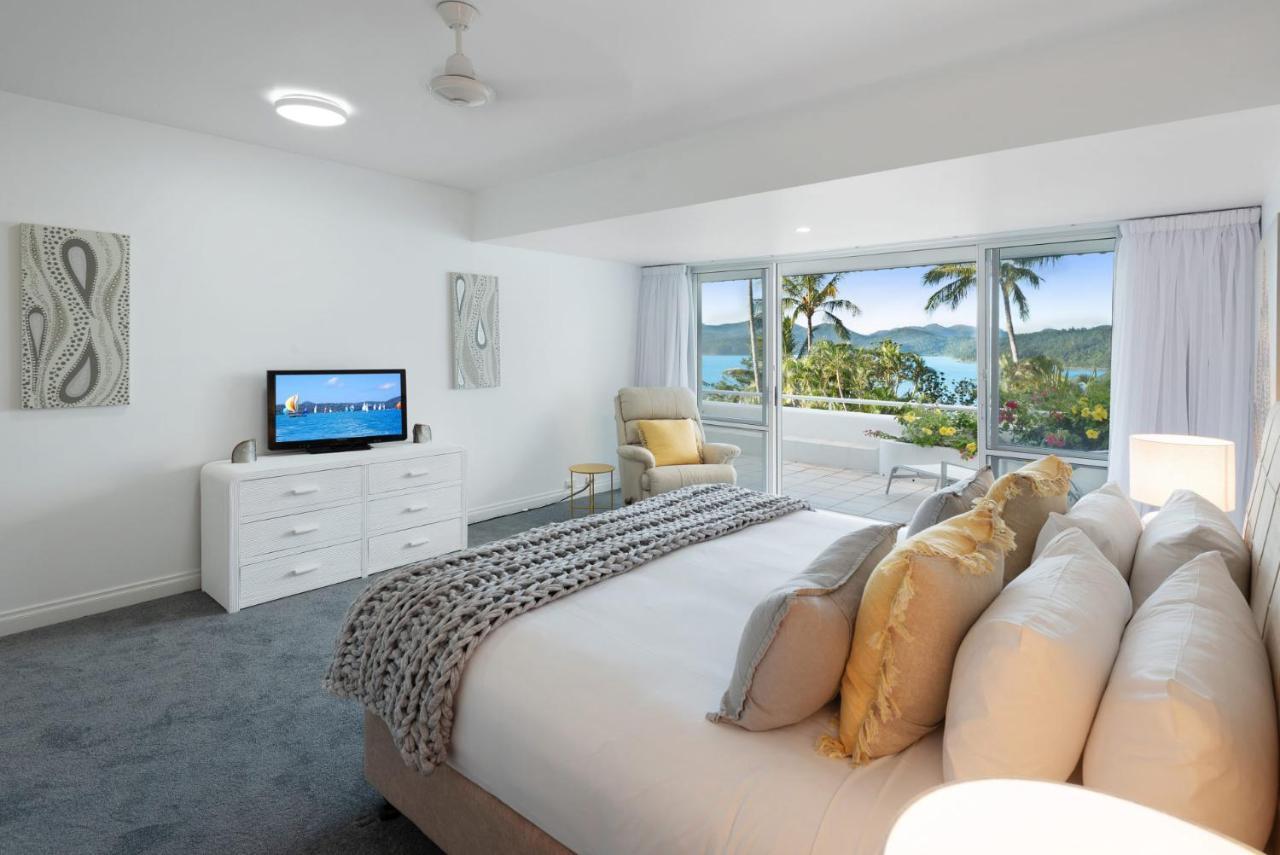 Bella Azure Two Bedroom Two Bathroom Spacious Ocean-view With Golf Buggy Hamilton Island