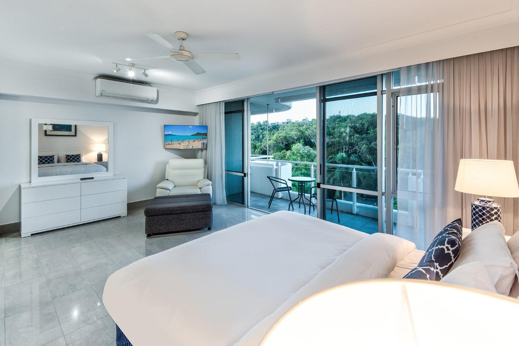 Yacht Harbour Tower 5 - Oceanviews, Buggy And Private Lift Access And Valet Service Apartment