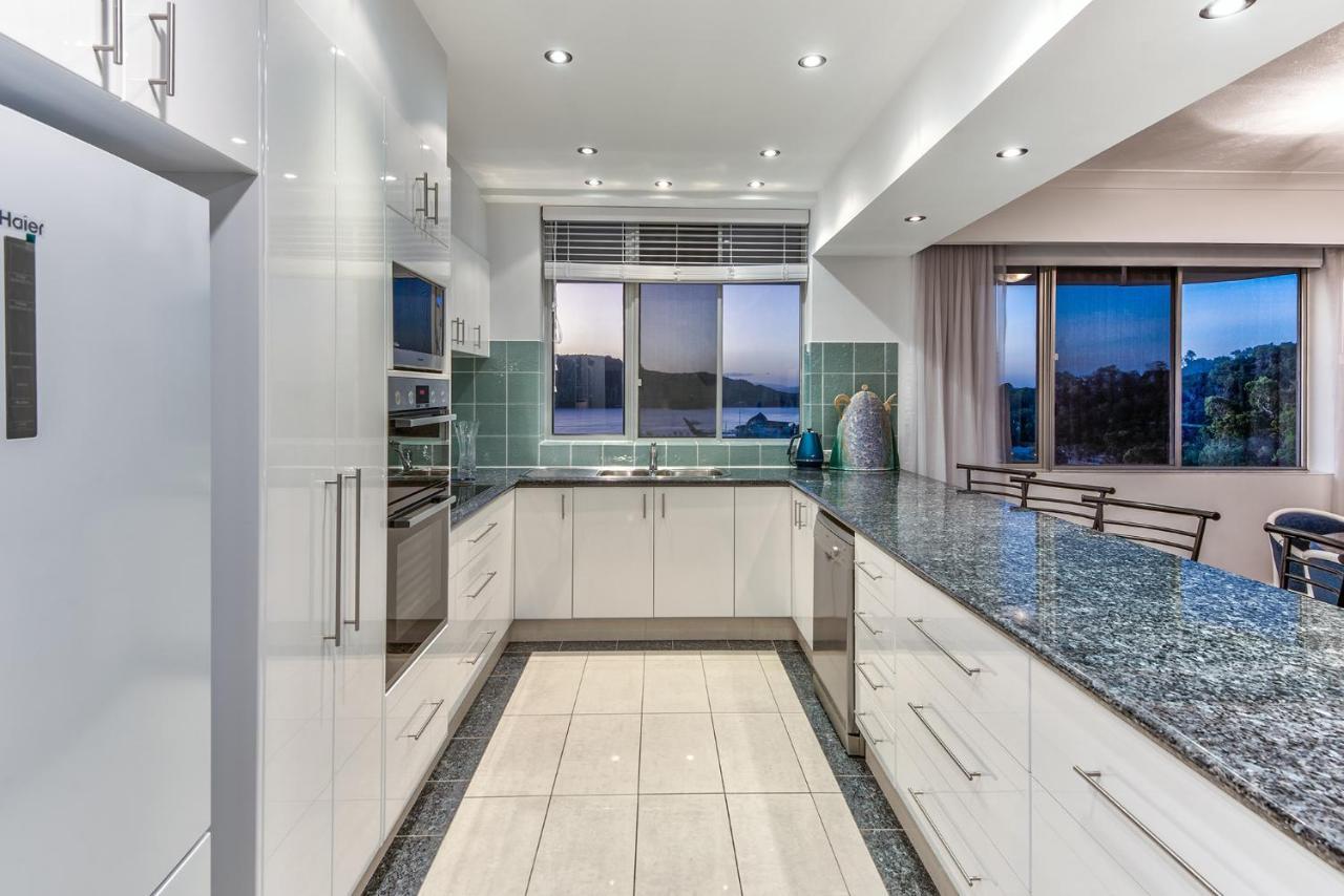Yacht Harbour Tower 5 - Oceanviews, Buggy And Private Lift Access And Valet Service