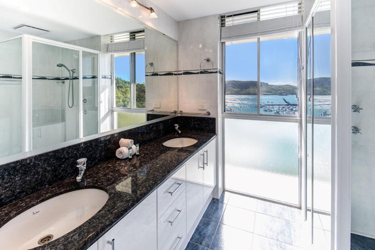 Yacht Harbour Tower 5 - Oceanviews, Buggy And Private Lift Access And Valet Service