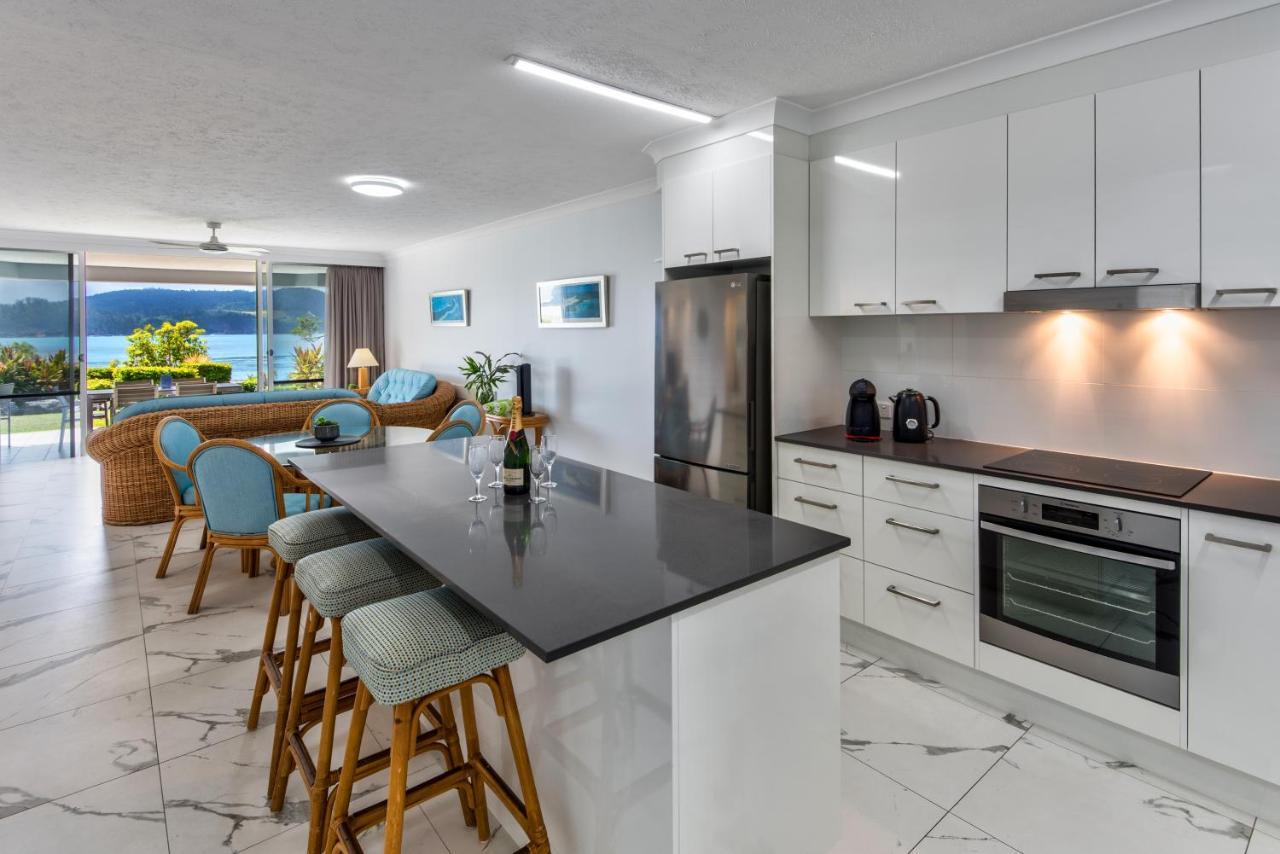 Frangipani Beachfront F5 On By Hamorent *