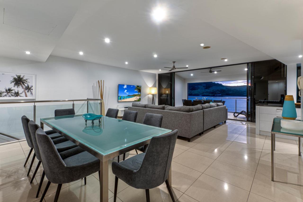 Apartment Edge 2 - Oceanfront Luxurious And Spacious 4 Bedroom Split Level With Buggy And Valet Service *